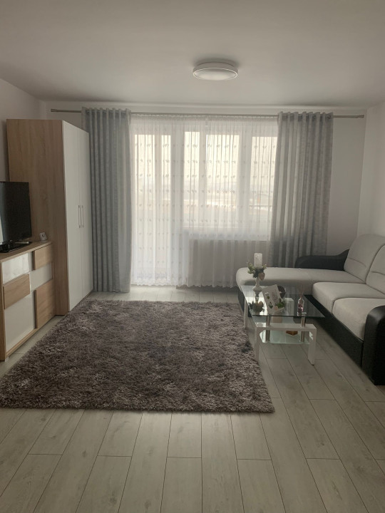 Apartament de 3 camere, 68 mp, Zona Terra