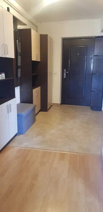 Apartament de 2 camere, 65mp, balcon, zona Piata 1 Mai