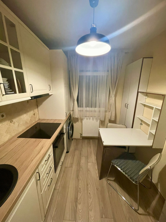 Apartament cu 2 camere, 51 mp, etajul 1, zona Eroilor