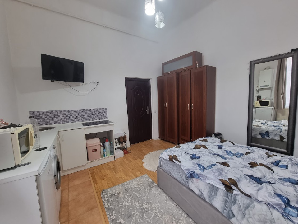 Apartament 3 Camere + Garsoniera la Casa