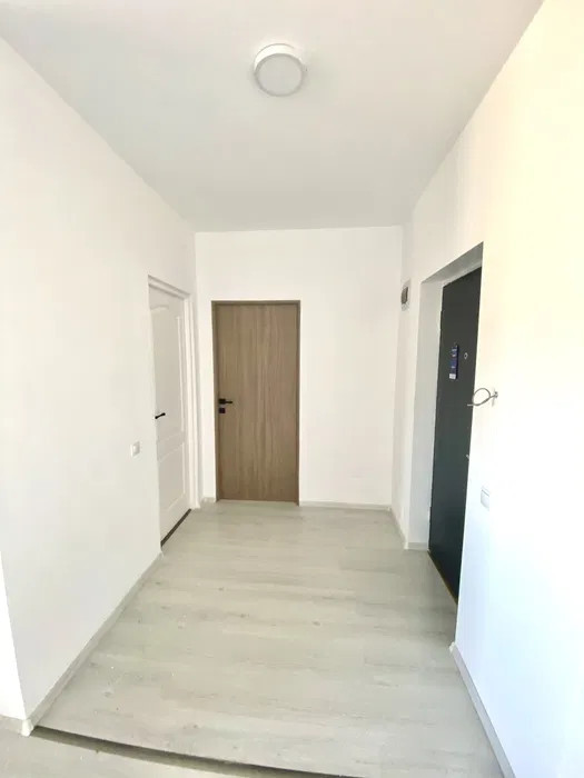 Apartament finisat, 57 mp, etaj intermediar, balcon, cartier Terra