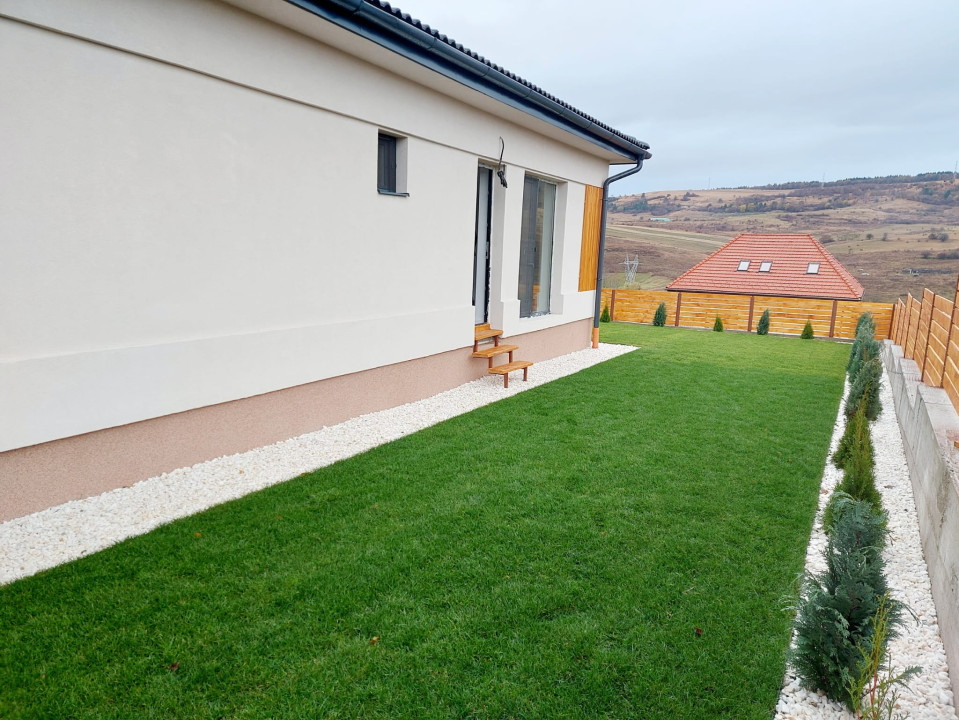 Casa 4 Camere Corusu, 500mp Teren