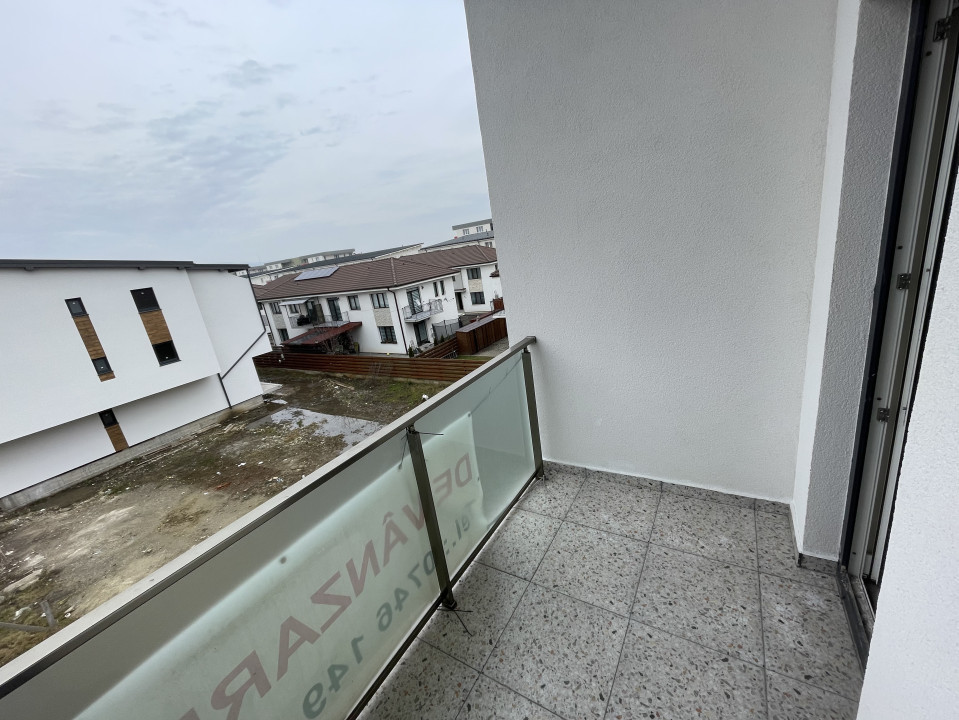 Apartament de 3 camere, semifinisat, 65,67 mp, 2 dormitoare, zona Terra