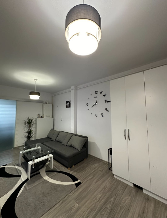 Apartament de 2 camere decomandat, 40 mp, zona Eroilor