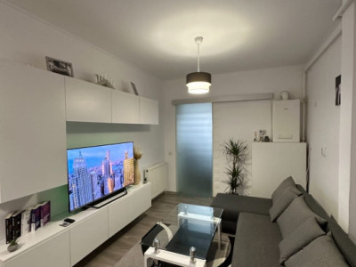 Apartament de 2 camere decomandat, 40 mp, zona Eroilor