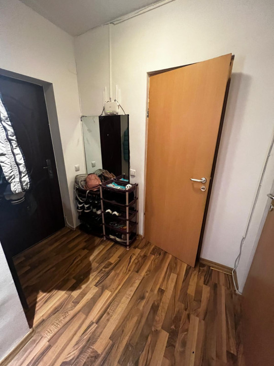 Apartament de 2 camere decomandat, 54 mp utili, zona Eroilor