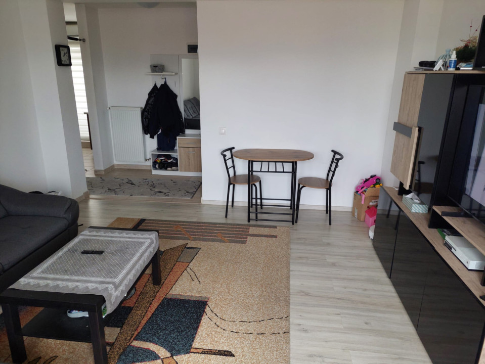 Apartament 2 camere, 50 mp, 2 balcoane, parcare, zona Somesului