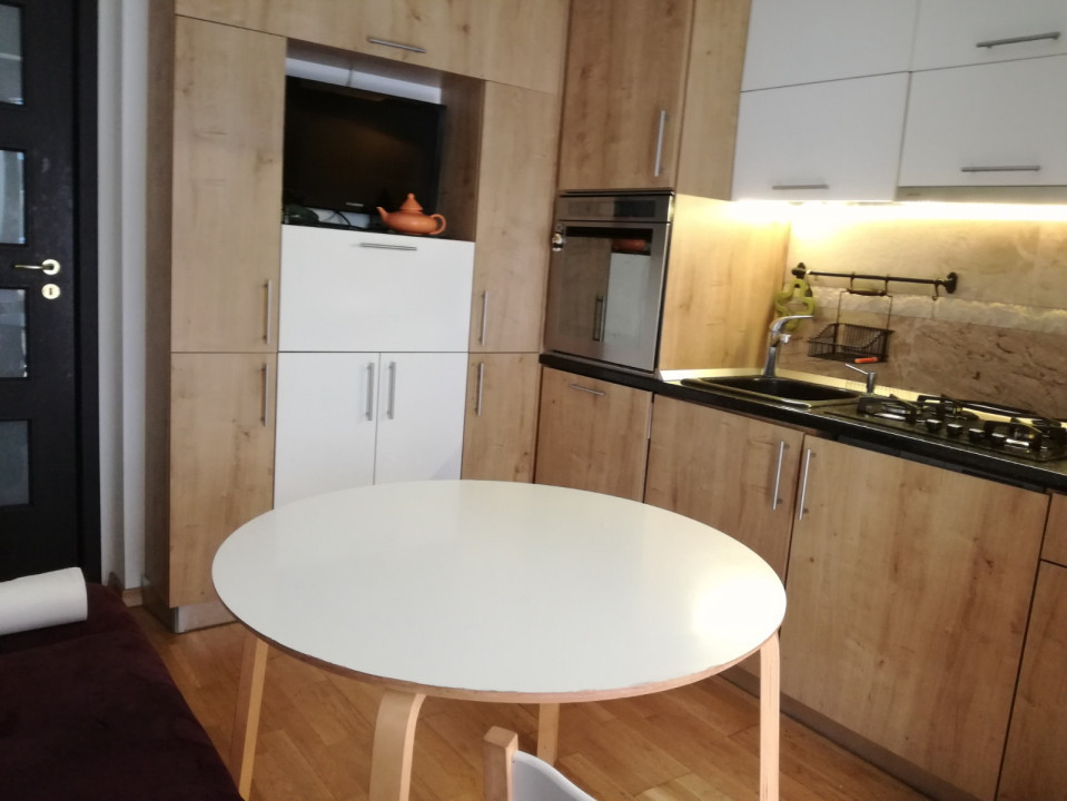 Apartament de 2 camere, 51 mp. terasa 36 mp. Floresti