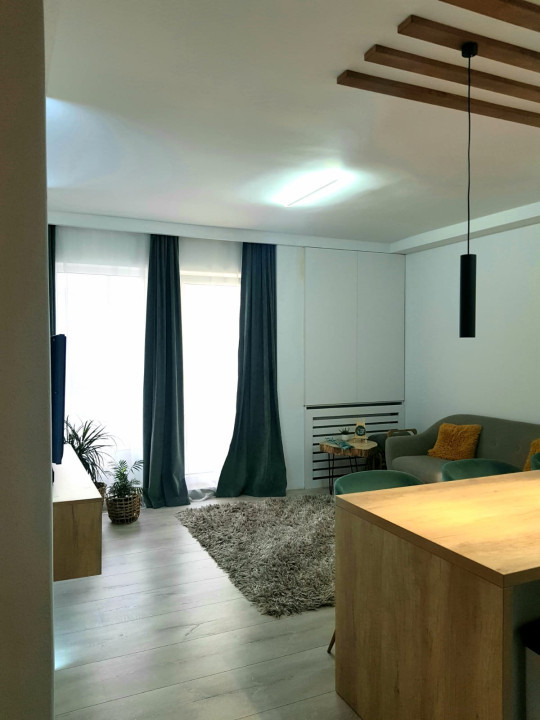 Apartament de 3 camere , Lux, 64 mp, parcare , Sesul de Sus