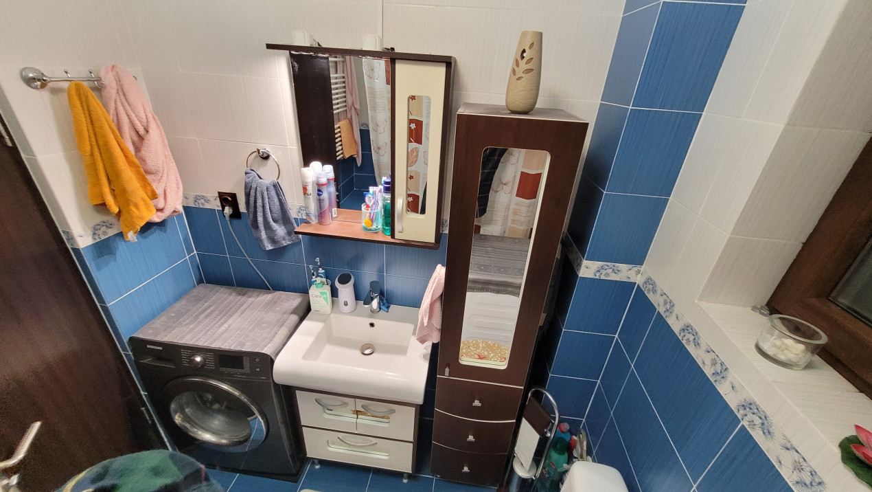 Apartament de 3 camere, 63mp, mobilat utilat, zona Sub Cetate