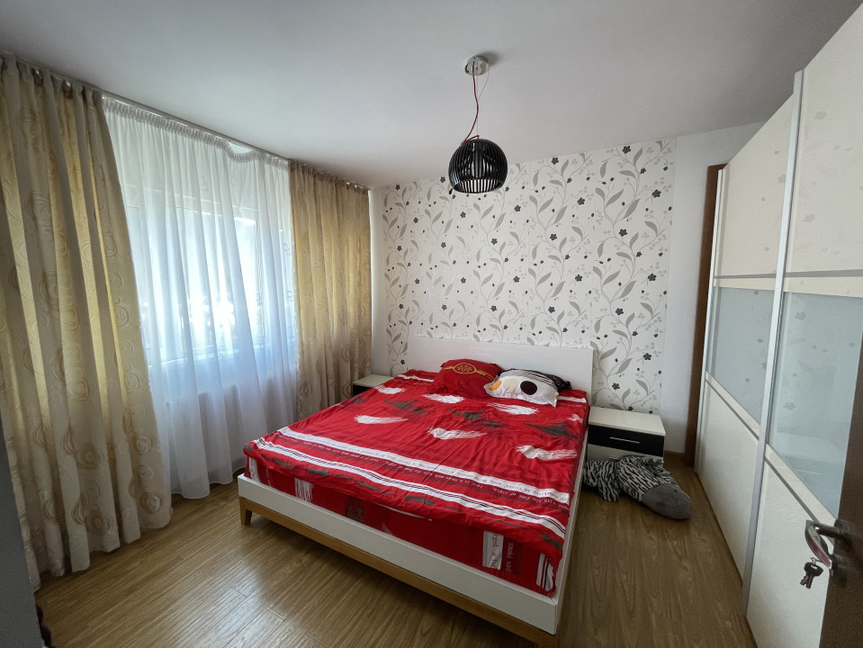 De inchiriat,Apartament de 3 camere, Parcare, Zona Vivo