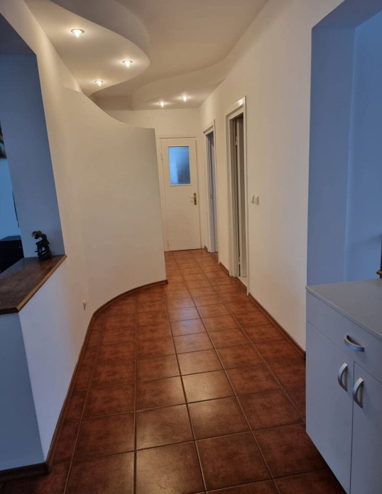 Apartament de 3 camere, 90 mp, Manastur.