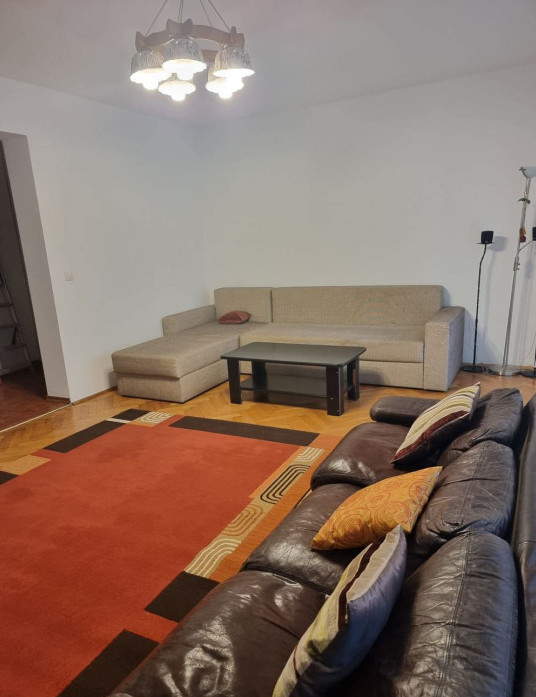 Apartament de 3 camere, 90 mp, Manastur.