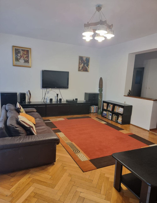 Apartament de 3 camere, 90 mp, Manastur.