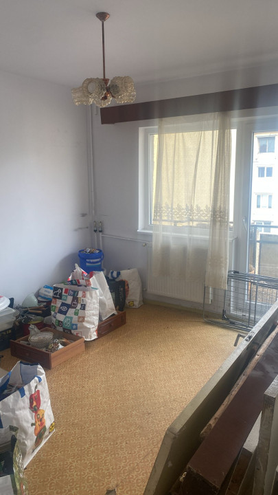 Apartament de 3 camere renovabil, 70 mp, zona Fabricii de Zahar