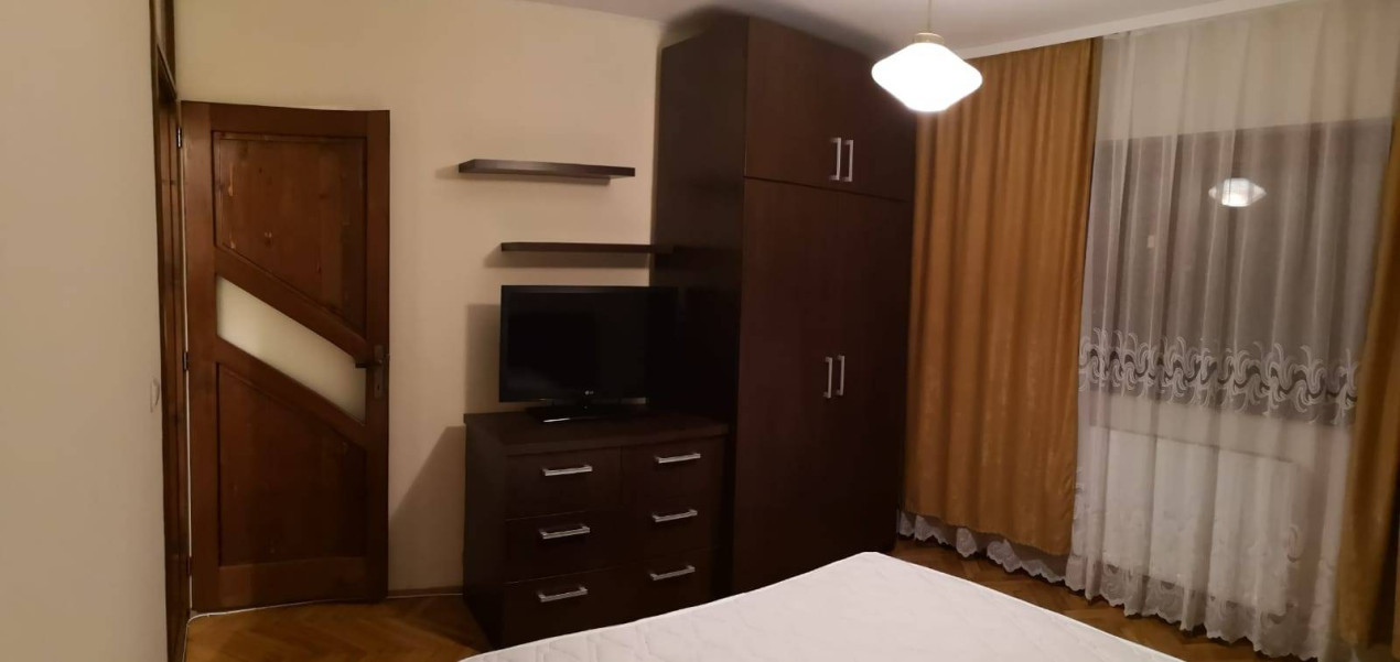 Apartament de 2 camere, decomandat, 56mp, zona Zorilor