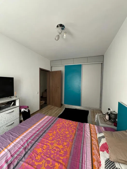 Apartament cu 2 camere, Balcon, Parcare inclusă 