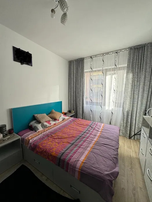 Apartament cu 2 camere, Balcon, Parcare inclusă 