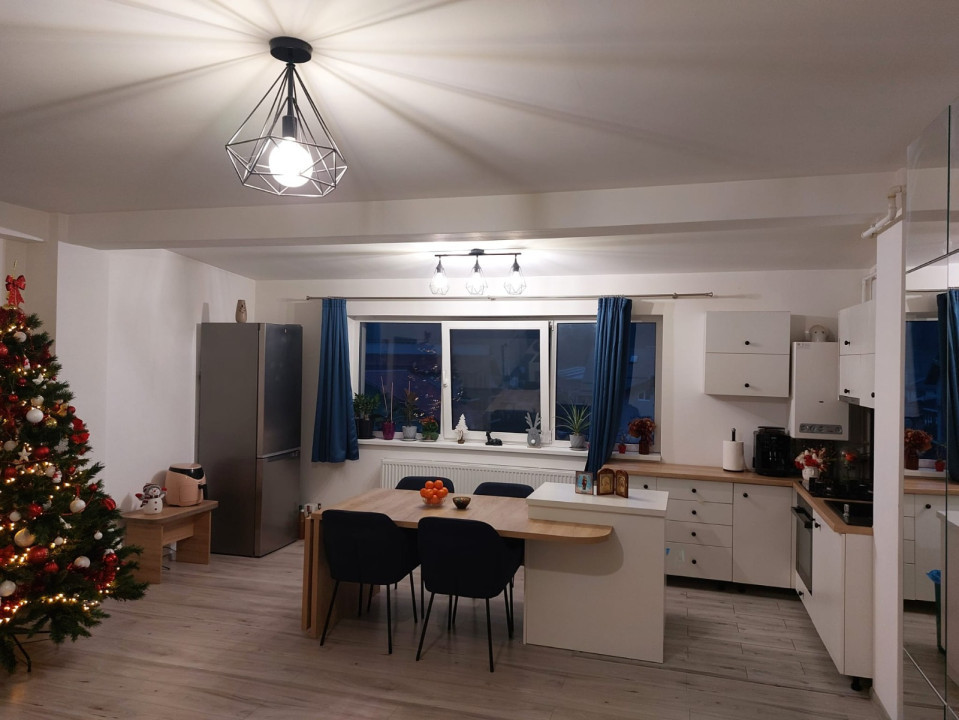 Apartament de 3 camere, de Vanzare, 71 mp, parcare, Zona străzii Tautului 