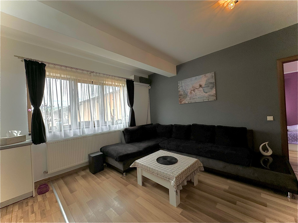 Apartament de 3 camere , 51 mp, zona Stejarului