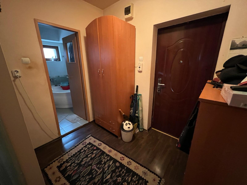 Apartament de 2 camere semidecomandate, 56 mp, zona Avram Iancu