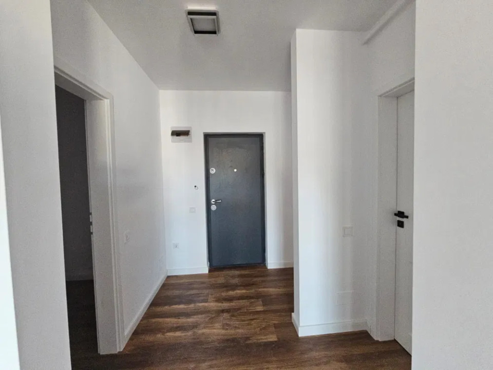 Apartament 2 camere, zona Vivo