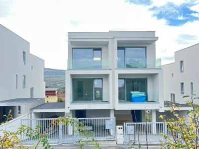 Duplex de vanzare, 145mp utili, zona Borhanci