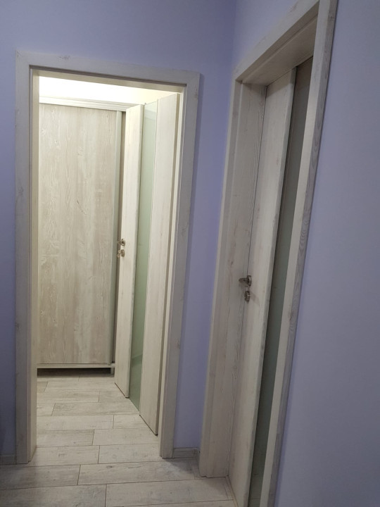 Apartament de 3 camere, 67 mp, zona Stejarului