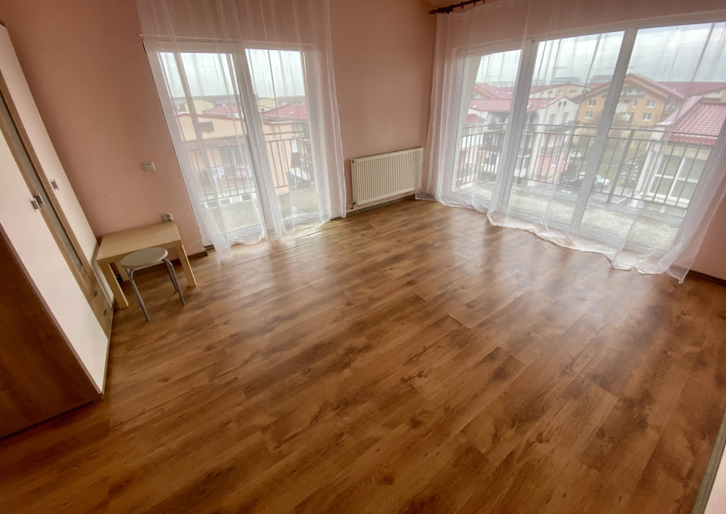 Apartament 2 camere decomadate , 3 terase mari, zona Eroilor