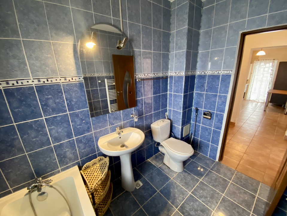 Apartament 2 camere decomadate , 3 terase mari, zona Eroilor