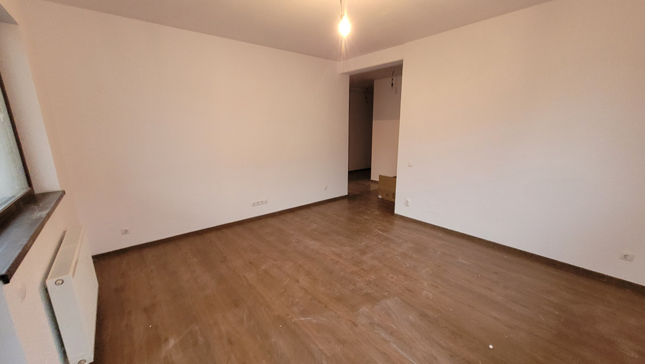 Apartament de 2 camere decomandat, 57 mp, finisat, parcare, boxa, zona Subcetate