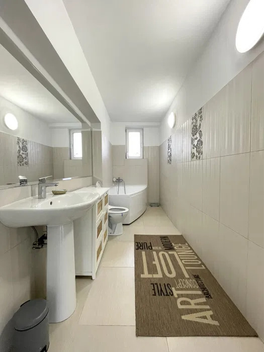 Apartament la casă în zona Parcul Central