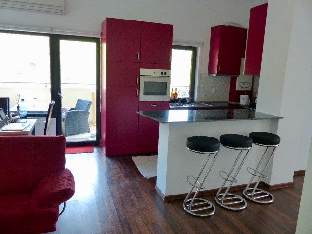 Apartament de 3 camere, 70mp, zona Dontah 