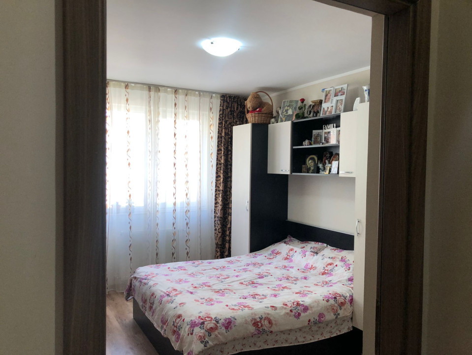 Apartament de 2 camere, 50 mp,+ 5 mp balcon, in zona Porii