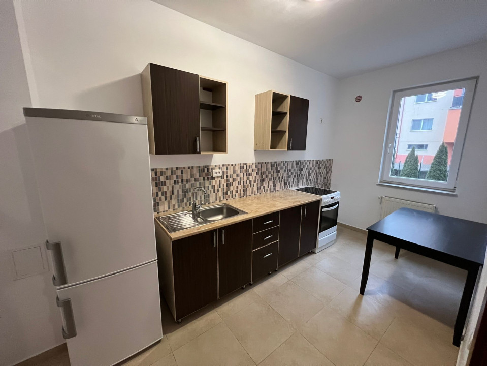 Bling imobiliare ofera spre vanzare apartament de 2 camere , zona Vivo