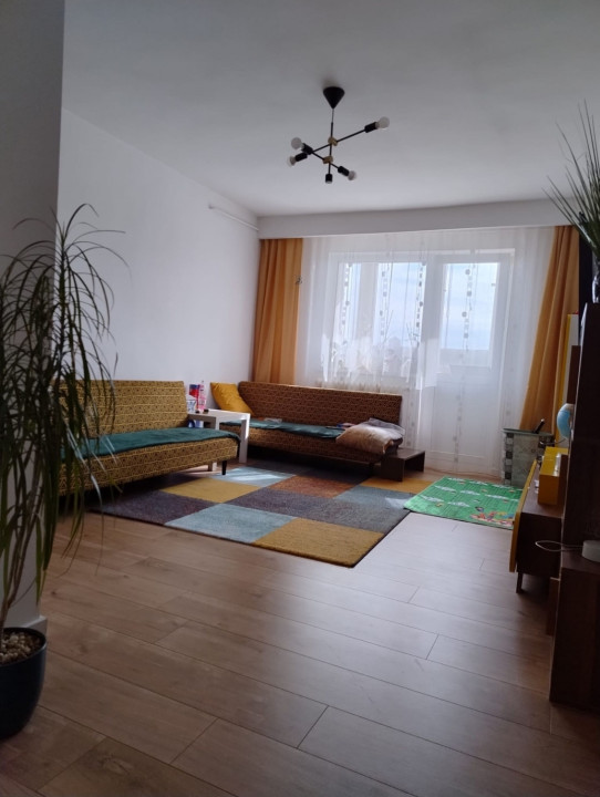 Apartament 3 camere decomandate, 65 mp, zona Mehedinți