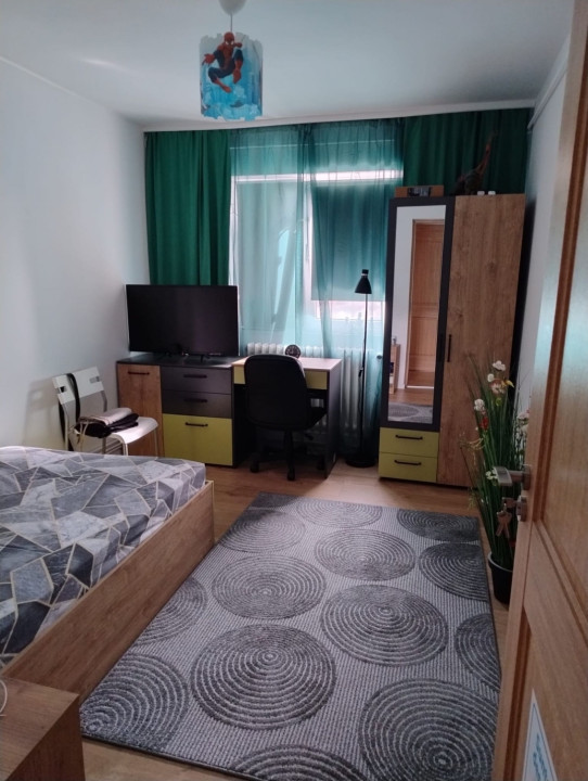 Apartament 3 camere decomandate, 65 mp, zona Mehedinți