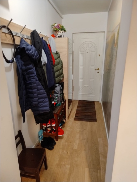 Apartament 3 camere decomandate, 65 mp, zona Mehedinți