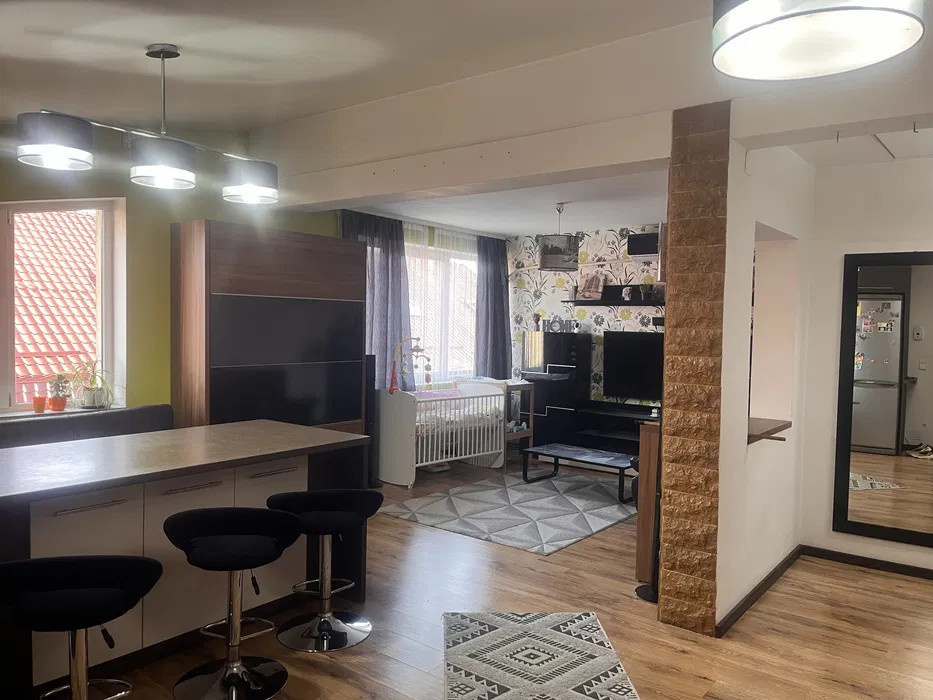 Apartament de 3 camere, 58,4 mp utili, zona Eroilor