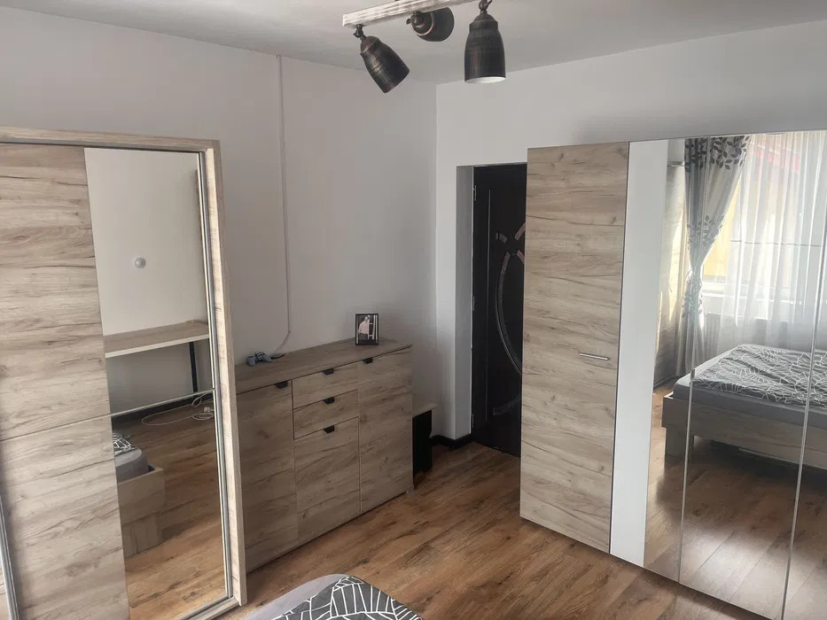 Apartament de 3 camere, 58,4 mp utili, zona Eroilor