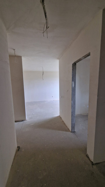 Apartament 3 camere, semidecomandat, 87 MP, zona facultatii de Mecanica  