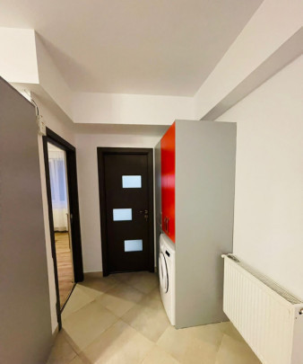 Apartament cu 2 camere decomandate finisat/mobilat zona Vivo 