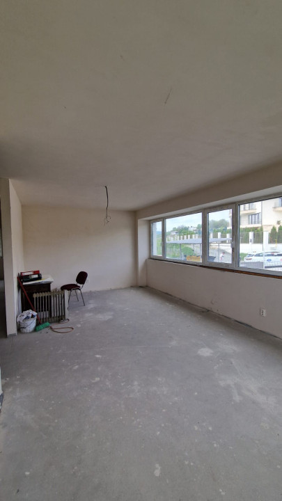 Apartament 3 camere, semidecomandat, 87 MP, zona facultatii de Mecanica  