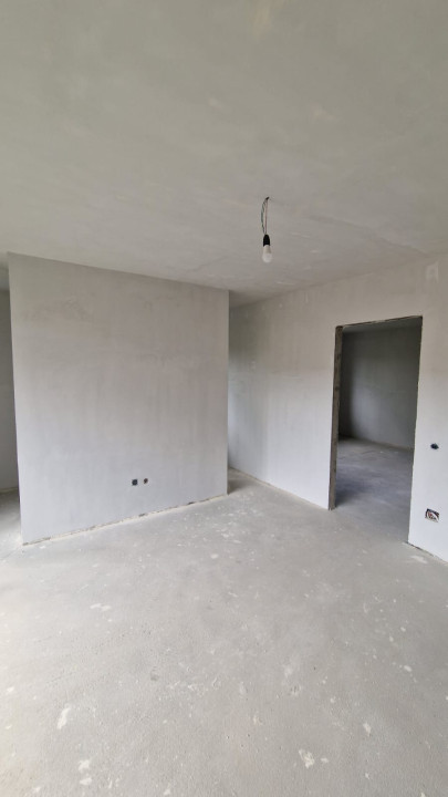 Apartament 3 camere, semidecomandat, 82 MP, zona facultatii de Mecanica  