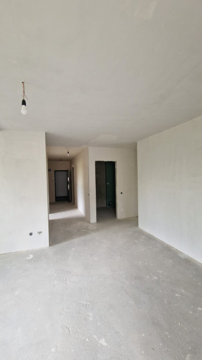 Apartament 3 camere, semidecomandat, 82 MP, zona facultatii de Mecanica  