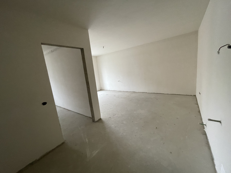 Apartament de 2 camere semifinisat, 51,17 mp cu balcon, zona Terra