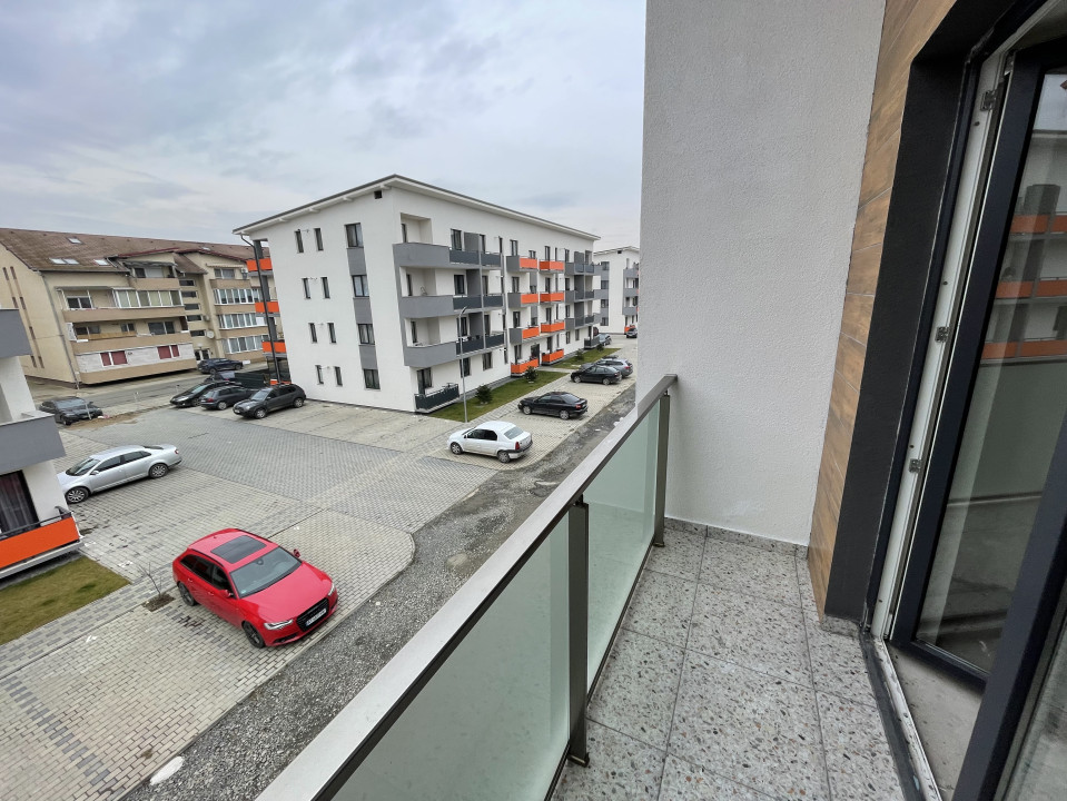 Apartament de 2 camere semifinisat, 51,17 mp cu balcon, zona Terra