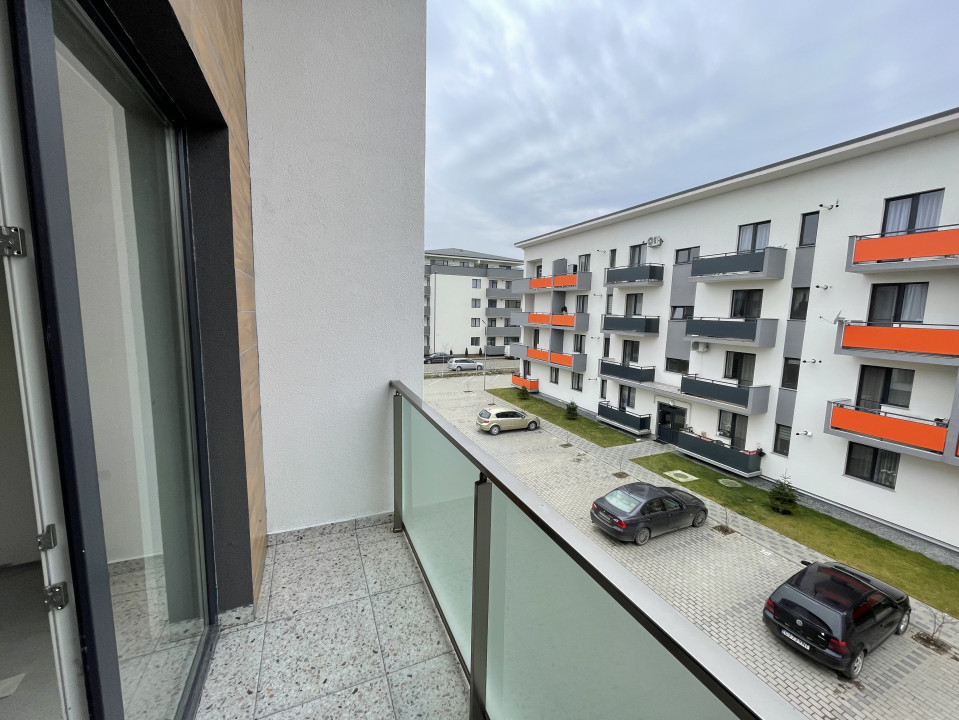 Apartament de 2 camere semifinisat, 51,17 mp cu balcon, zona Terra