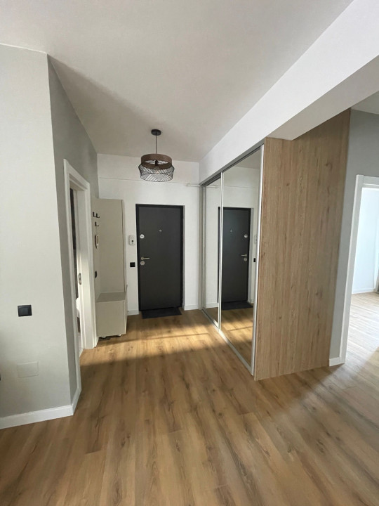 Apartament de 3 camere, 60mp, Ultrafinisat, parcare, Zona Teilor