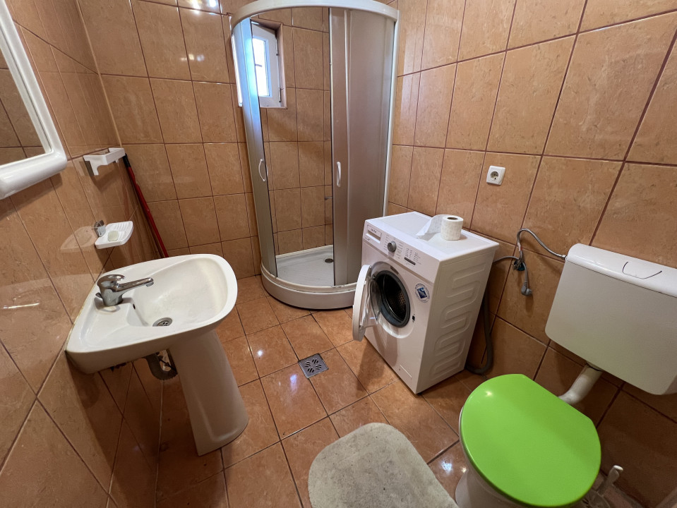 Apartament de 2 camere, decomandat, 52 mp, zona Muzeul Apei